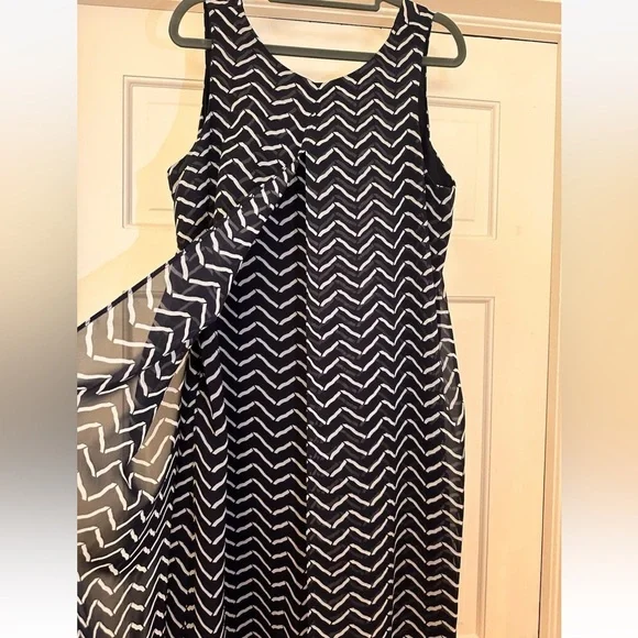 Armani Collezioni Herringbone Navy And White Print Shift Dress (RRP$995) Sz 14